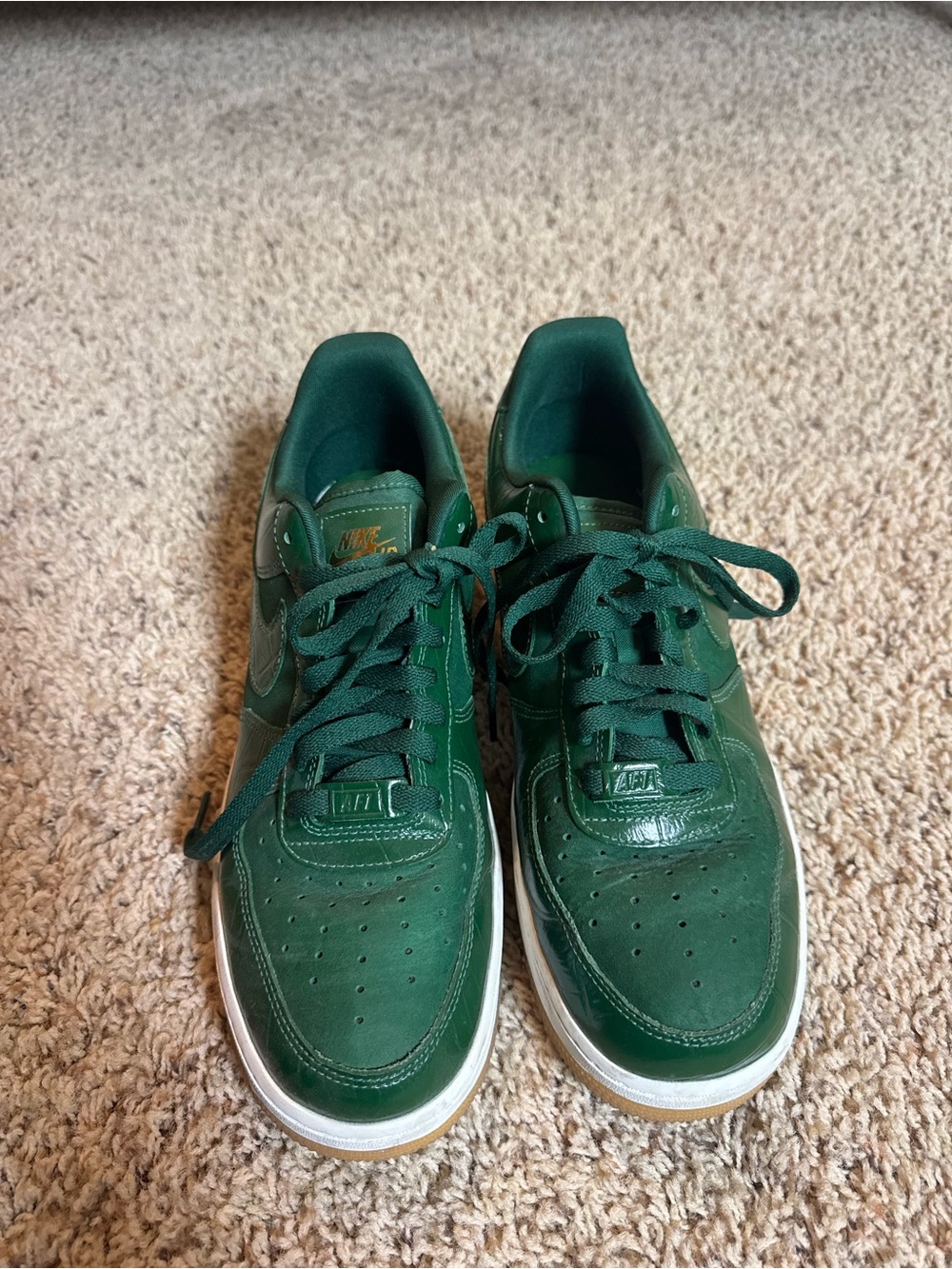 Nike Low-Top Sneakers in Dark Green with Gum Sole - Picture 3 of 5